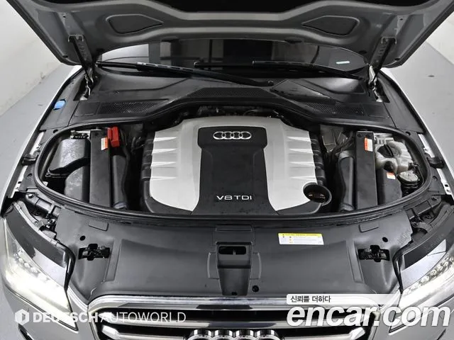 Audi A8 2013 — фото 19