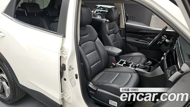 KG_Mobility_Ssangyong KORANDO 2022 — фото 12