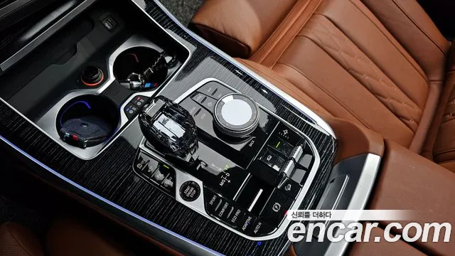 BMW X7 2022 — фото 9