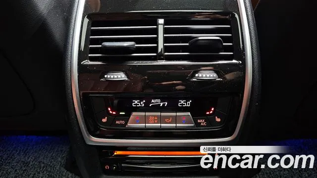 BMW X7 2022 — фото 19