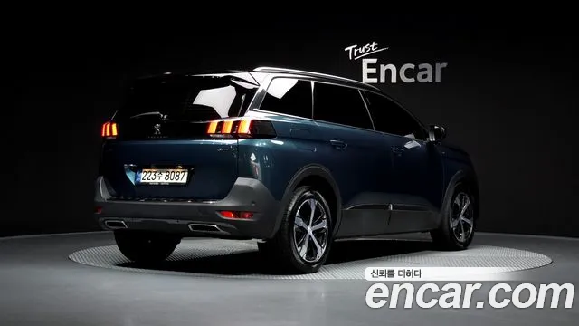 Peugeot 5008 2021 — фото 2