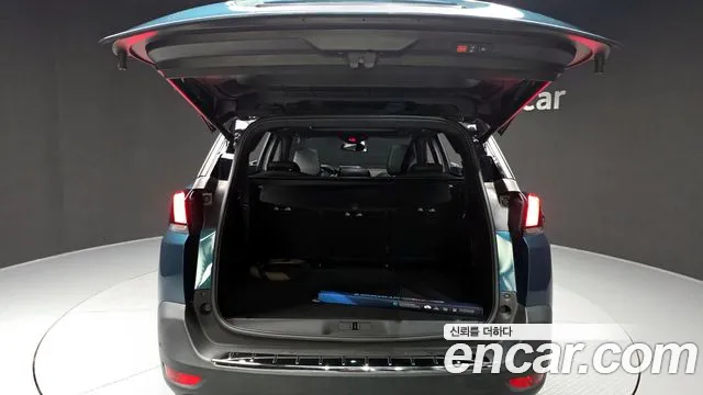 Peugeot 5008 2021 — фото 20