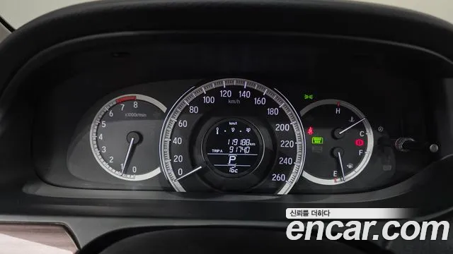 Honda Accord 2017 — фото 8