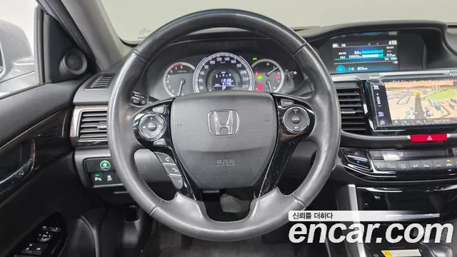 Honda Accord 2017 — фото 13