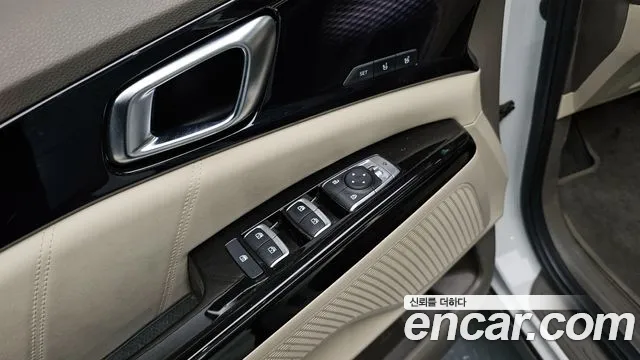 Kia Canival 2021 — фото 13