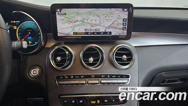 Mercedes-Benz GLC-Class 2022 — фото 14