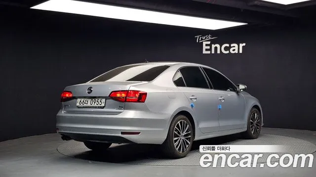 Volkswagen Jetta 2015 — фото 2