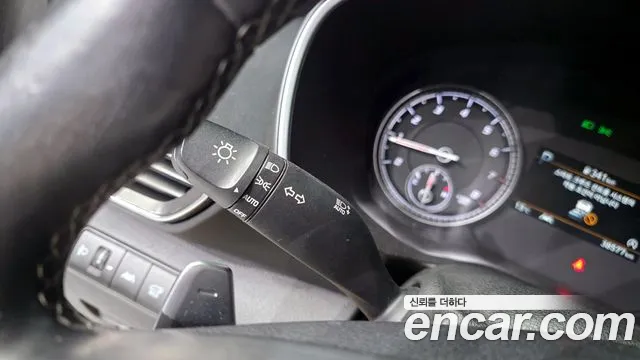 Hyundai Santafe 2021 — фото 16