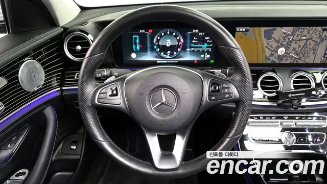 Mercedes-Benz E-Class 2017 — фото 13