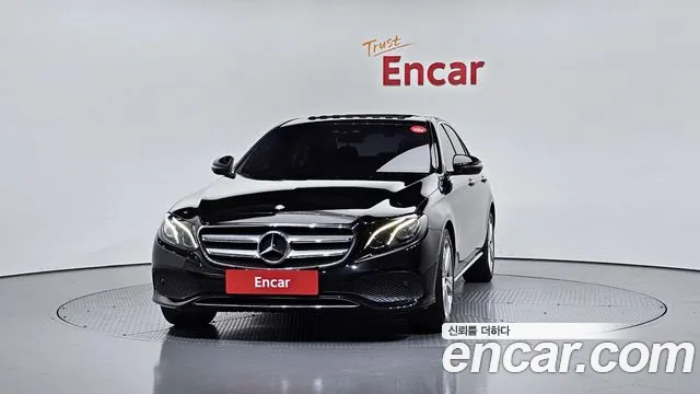 Mercedes-Benz E-Class 2017 — фото 3