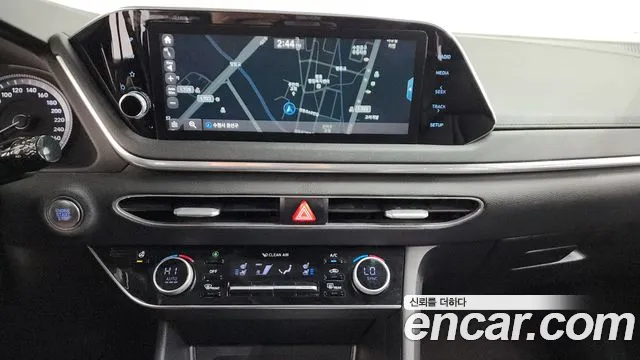Hyundai Sonata 2020 — фото 14