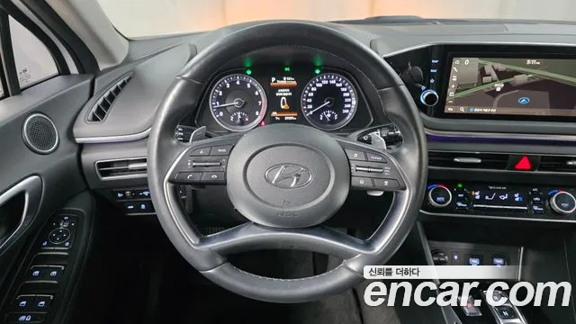 Hyundai Sonata 2022 — фото 13