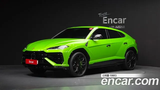Lamborghini Urus 2025 — фото 1