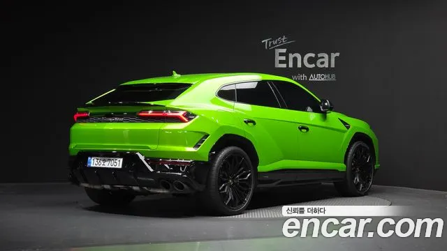Lamborghini Urus 2025 — фото 2