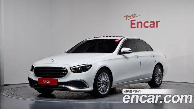 Mercedes-Benz E-Class 2022 — фото 1