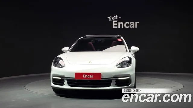Porsche Panamera 2018 — фото 3