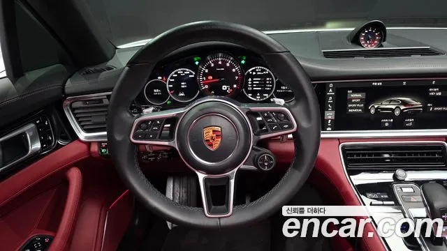 Porsche Panamera 2018 — фото 13