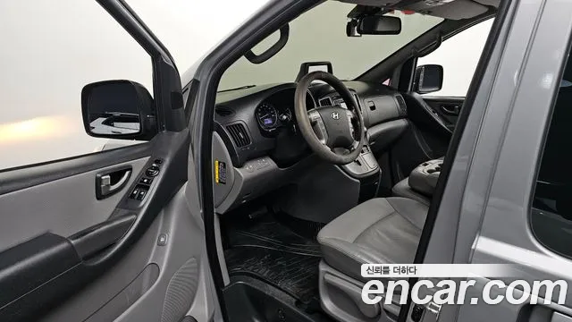 Hyundai Starex 2016 — фото 11