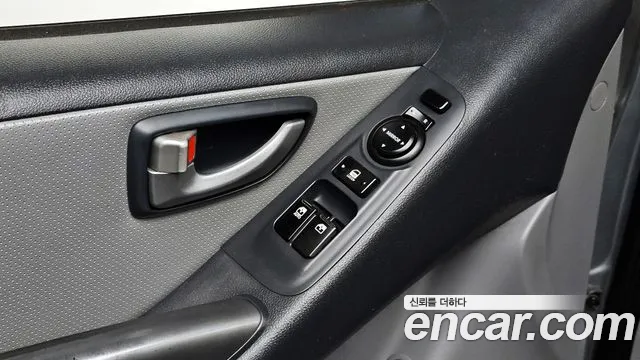 Hyundai Starex 2016 — фото 18