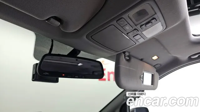 Hyundai Starex 2016 — фото 20