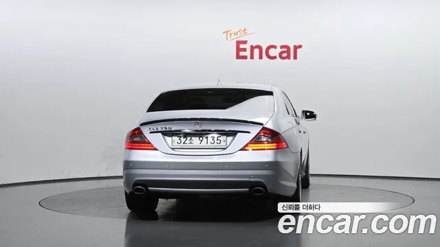 Mercedes-Benz CLS-Class 2010 — фото 4