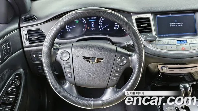 Hyundai Genesis 2012 — фото 13