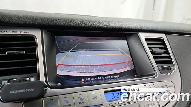Hyundai Genesis 2012 — фото 15