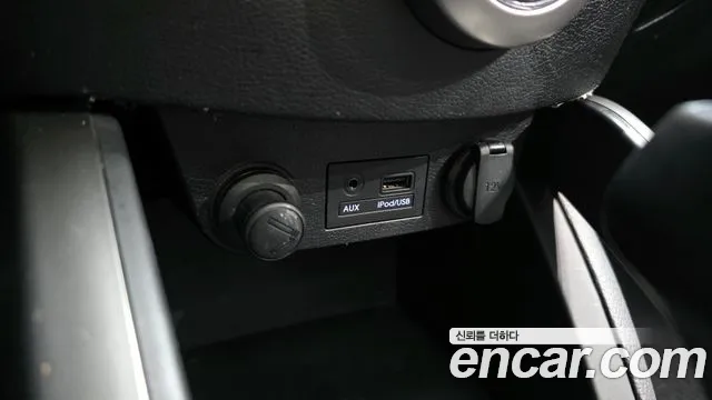 Hyundai Veloster 2012 — фото 16