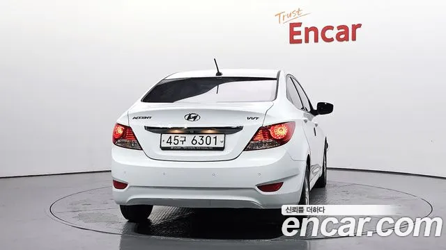 Hyundai Accent 2015 — фото 4