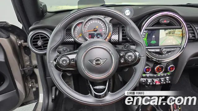Mini Cooper Convertible 2020 — фото 14