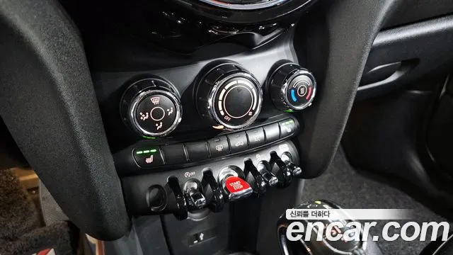 Mini Cooper 2019 — фото 15