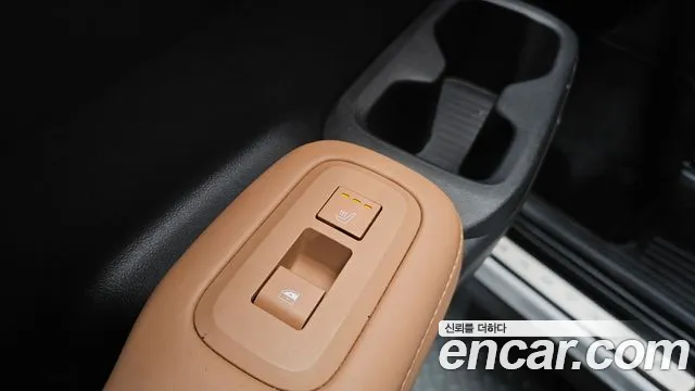 Hyundai Santafe 2024 — фото 19
