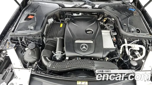 Mercedes-Benz E-Class 2020 — фото 6