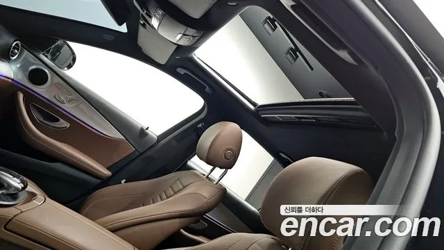 Mercedes-Benz E-Class 2020 — фото 19