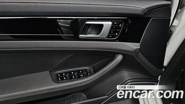 Porsche Panamera 2020 — фото 17