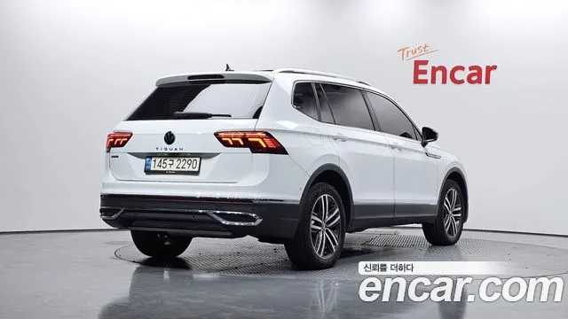 Volkswagen Tiguan 2023 — фото 2