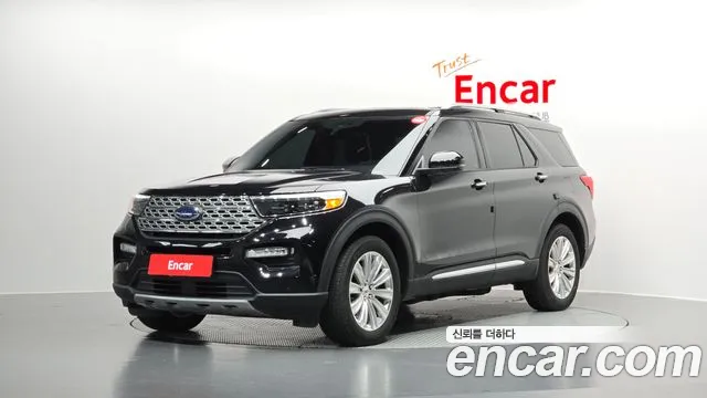 Ford Explorer 2021 — фото 1