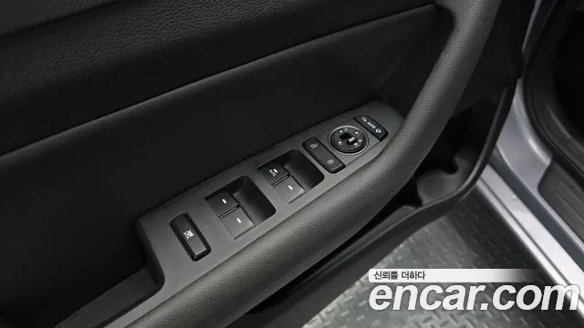 Hyundai Sonata 2016 — фото 17