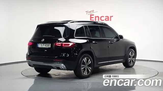 Mercedes-Benz GLB-Class 2021 — фото 1