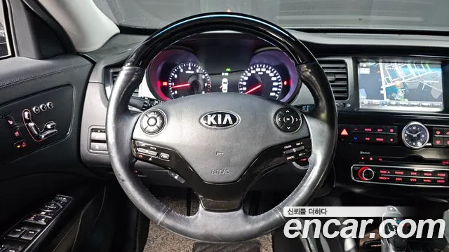 Kia K9 2013 — фото 13