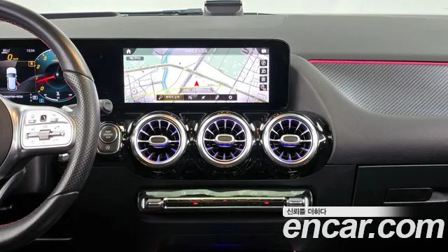 Mercedes-Benz GLA-Class 2021 — фото 14