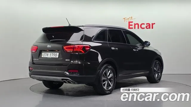 Kia Sorento 2019 — фото 2