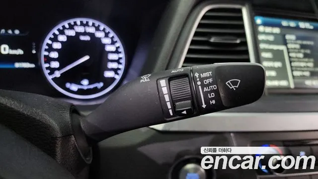 Hyundai Genesis 2016 — фото 15
