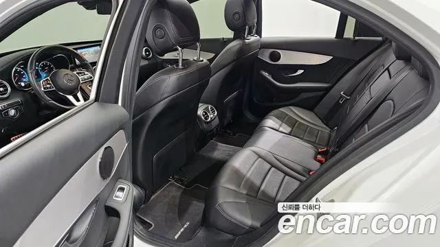 Mercedes-Benz C-Class 2021 — фото 11