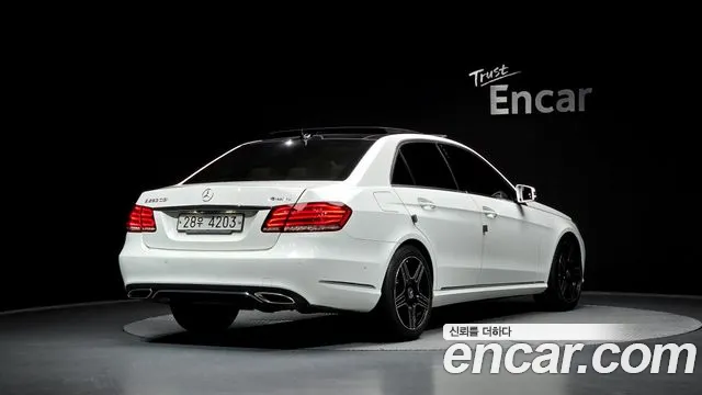 Mercedes-Benz E-Class 2014 — фото 2