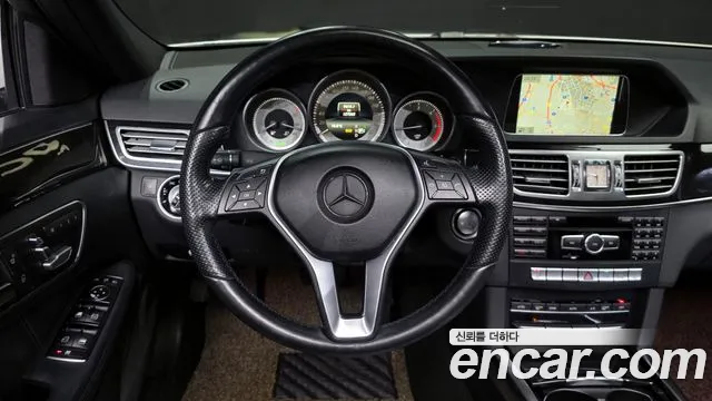 Mercedes-Benz E-Class 2014 — фото 13