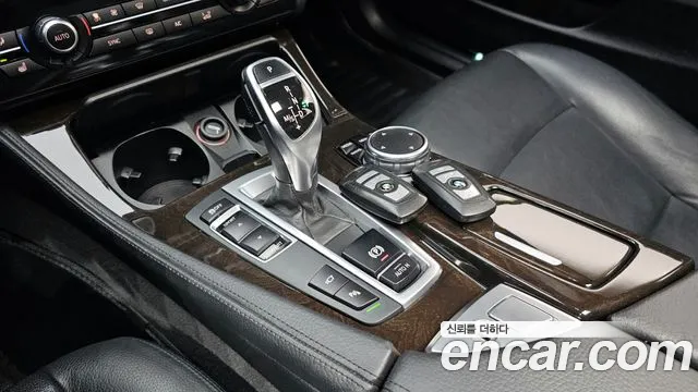 BMW 5-Series 2015 — фото 9