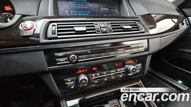 BMW 5-Series 2015 — фото 15