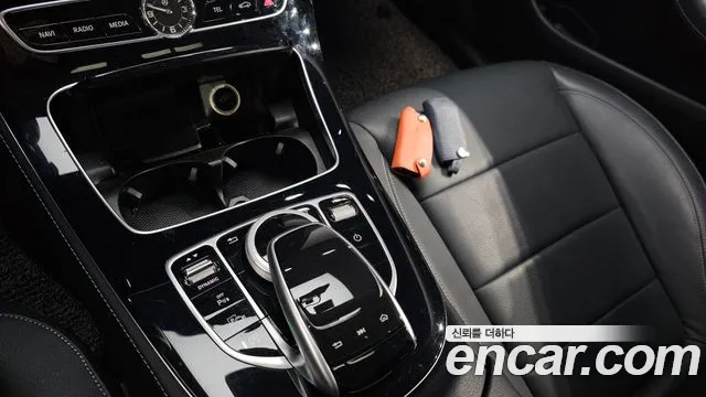 Mercedes-Benz E-Class 2018 — фото 17