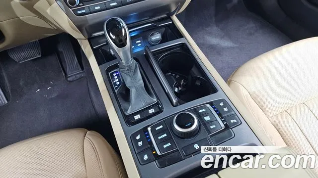 Hyundai Genesis 2016 — фото 9